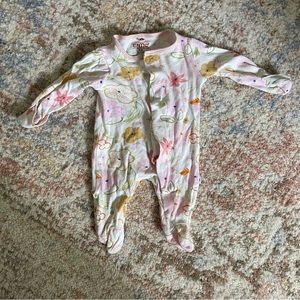 Magnetic Newborn Footie